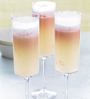 mare_strawberry_sorbato_and_prosecco_floats_v strawberry sorbato and prosecco float | simple pretty