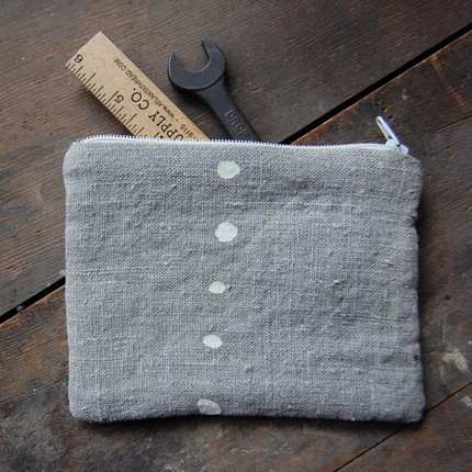 elisabeth bentz pebbles zipper pouch | simple pretty