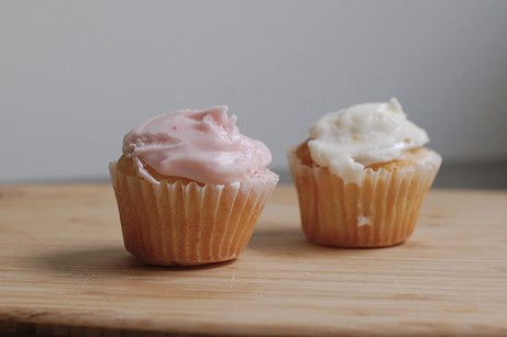 petite cupcakes | simple pretty