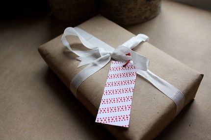 bklynstitch red dot/christmas hangtags | simple pretty