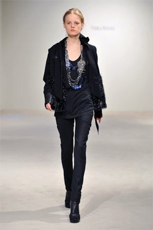 vera wang pre-fall 2010 | simple pretty