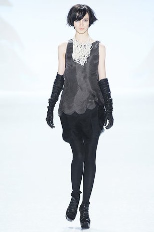 vera wang fall 2010 | simple pretty